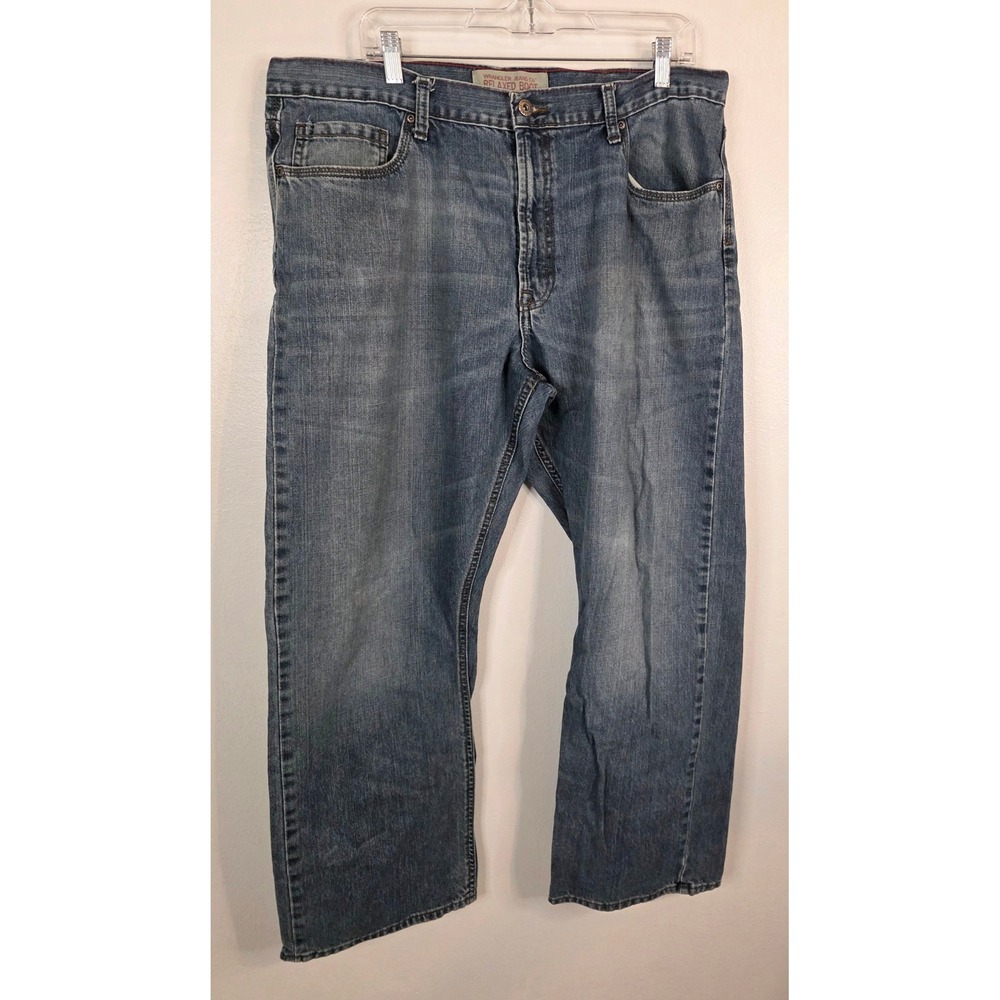 Wrangler Jeans Co Mens 38x30 Relaxed Boot Cut Blue Denim Jeans 98REMIA